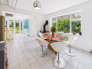 Dining Area- click for photo gallery